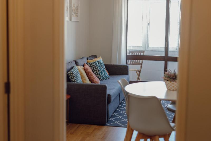 Downtown Design Apartment With Balcony by Vacationy - image 4