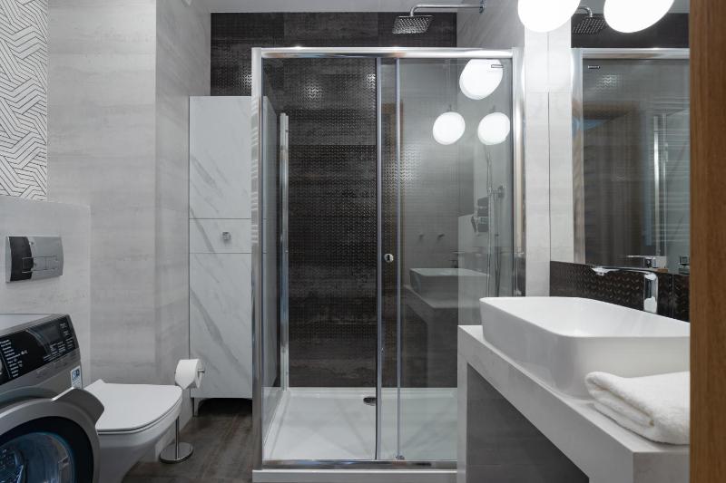 Symphony Modern Tower Apartamenty by INA - image 18
