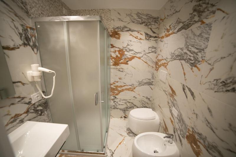 B&B Dominus Luxury Rooms - image 11