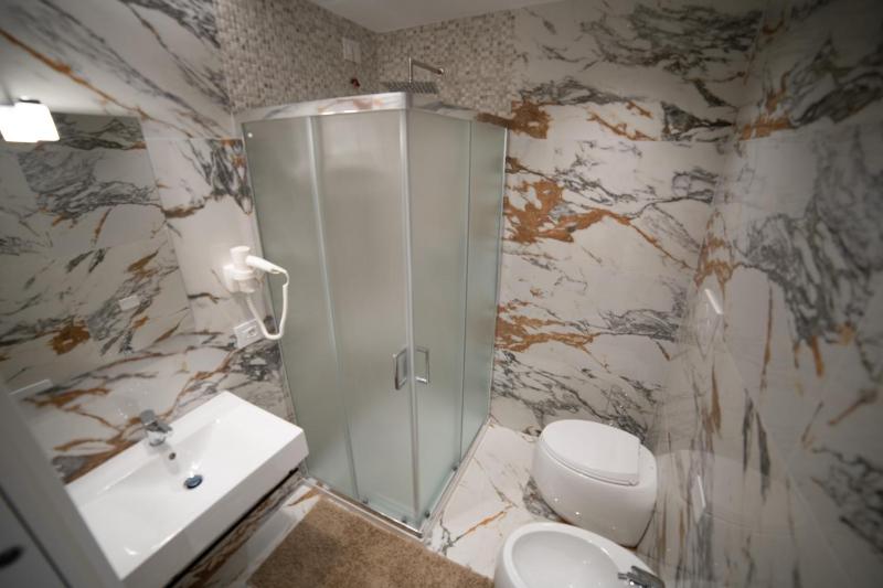 B&B Dominus Luxury Rooms - image 33