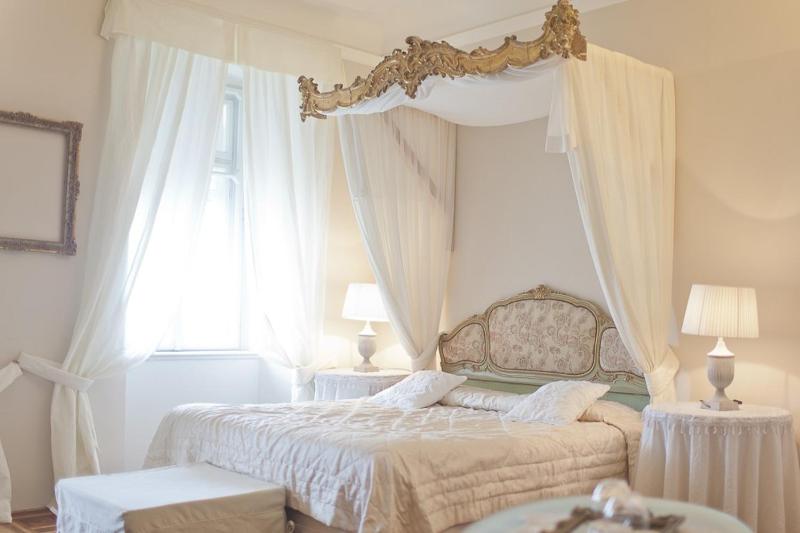 Superior Triple Room image 2