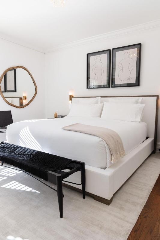 Two-Bedroom Suite image 3