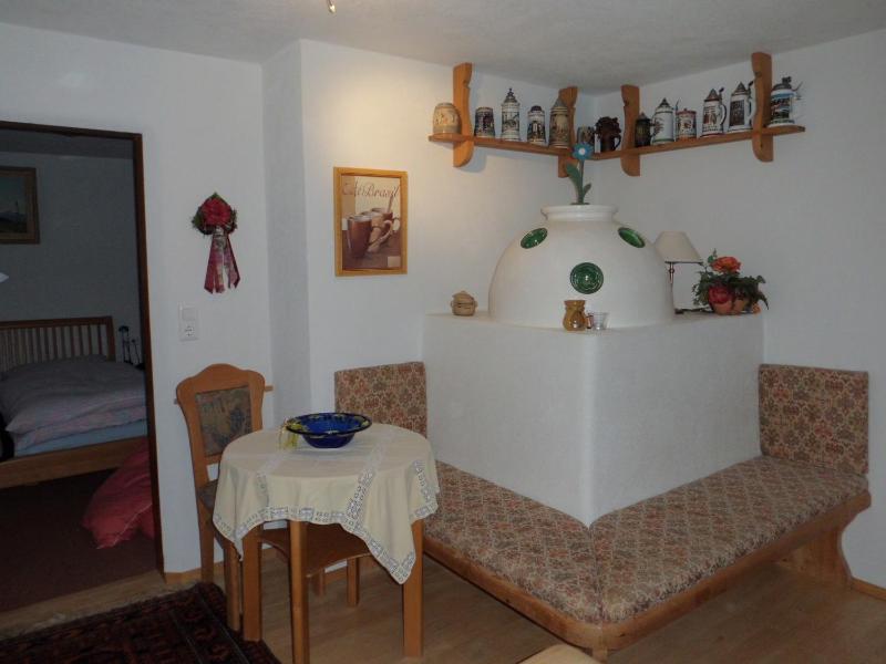 One-Bedroom Apartment image 3