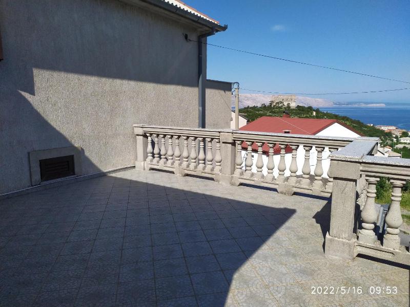 Apartment with Sea View image 3