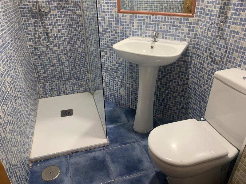 Quadruple Room with Bathroom image 2