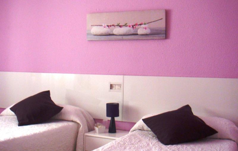 Double or Twin Room with Private External Bathroom image 1