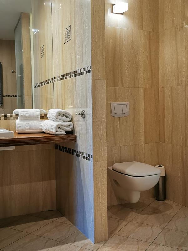 Suite (2 Adults) image 3