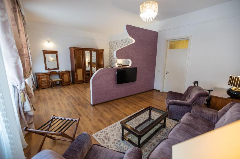 Suite image 4