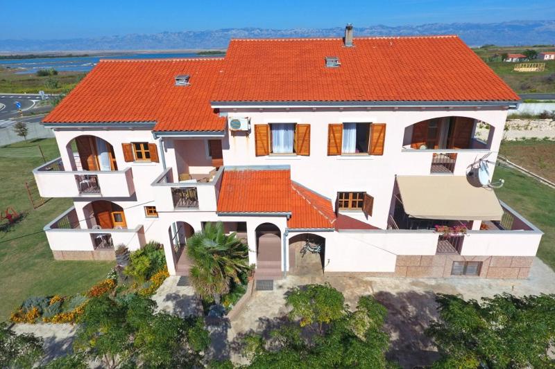Holiday apartment in Privlaka with sea view balcony air conditioning WiFi 3598-4 - image 7