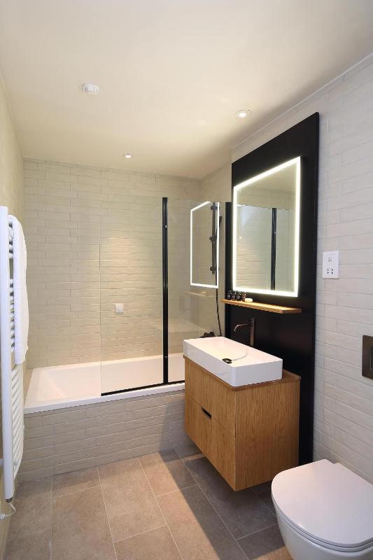 Golf Executive Suite image 3