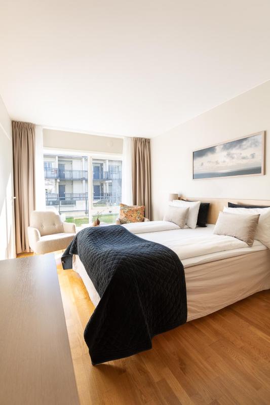 Standard Double Room image 3