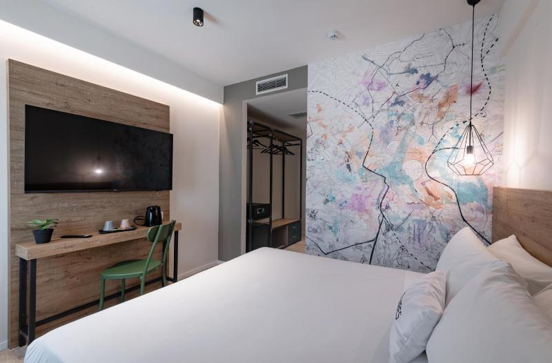 Superior Double Room image 1