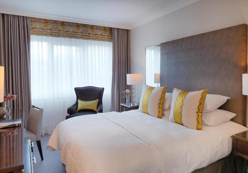 Standard Double Room image 2