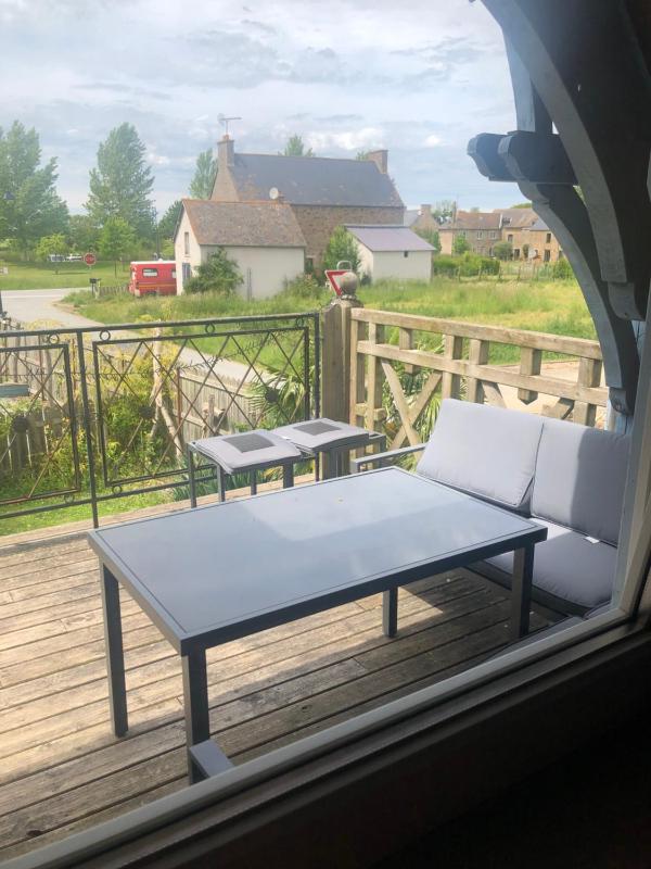 Standard Family Room image 3