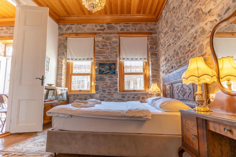 Superior Apartment image 3