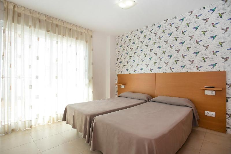 Alameda Apartments - image 14