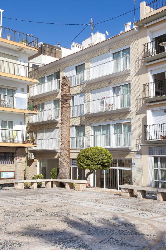 Alameda Apartments - image 5