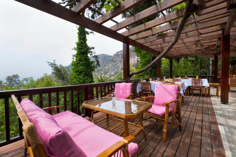 Watermill Hotel - image 40
