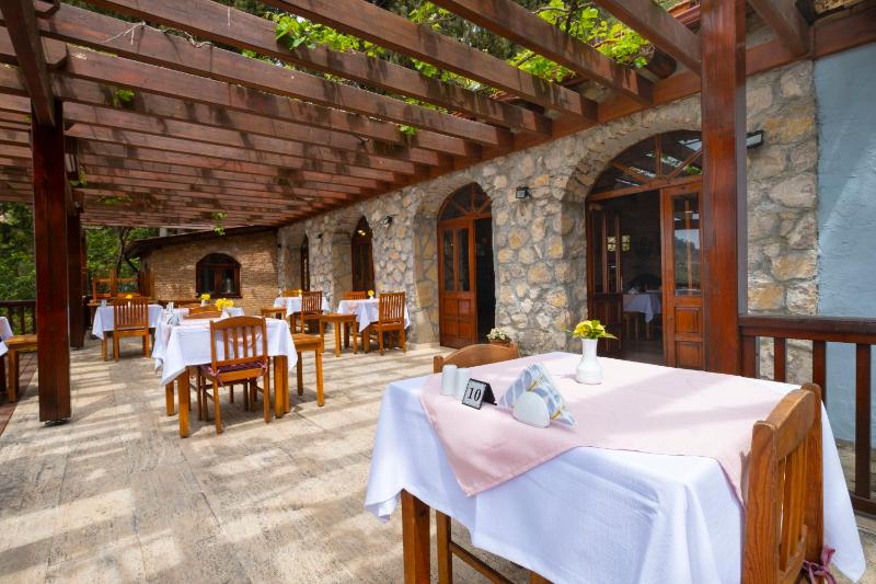 Watermill Hotel - image 19