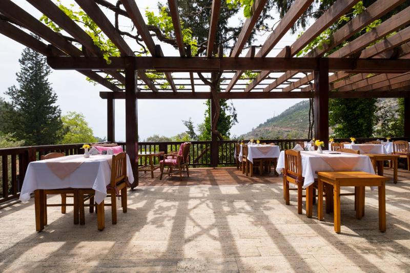 Watermill Hotel - image 38