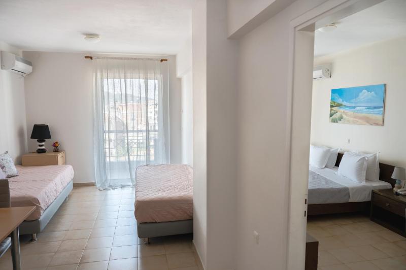 One-Bedroom Apartment image 1
