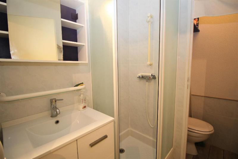TRO91 - Studio cabine vue mer dans une residence avec piscine - image 5