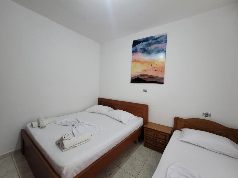 Spahiu Guesthouse - image 6