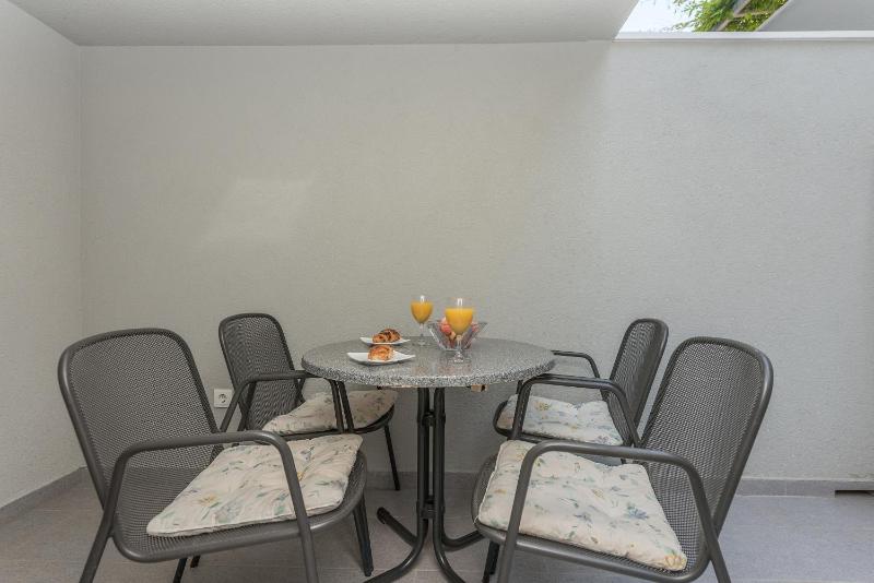 Apartments M&A - image 13