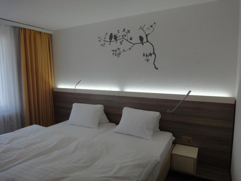 Standard Double Room image 1