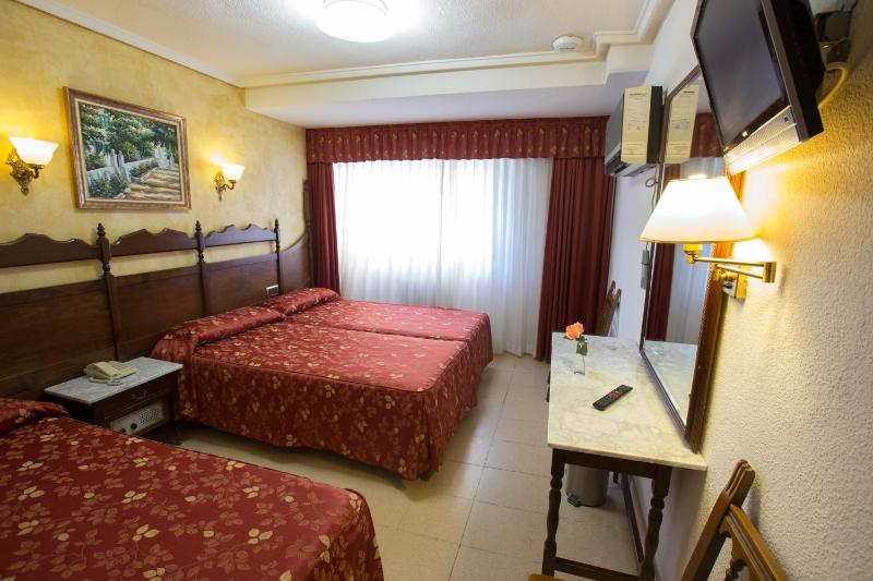 Family Room image 1