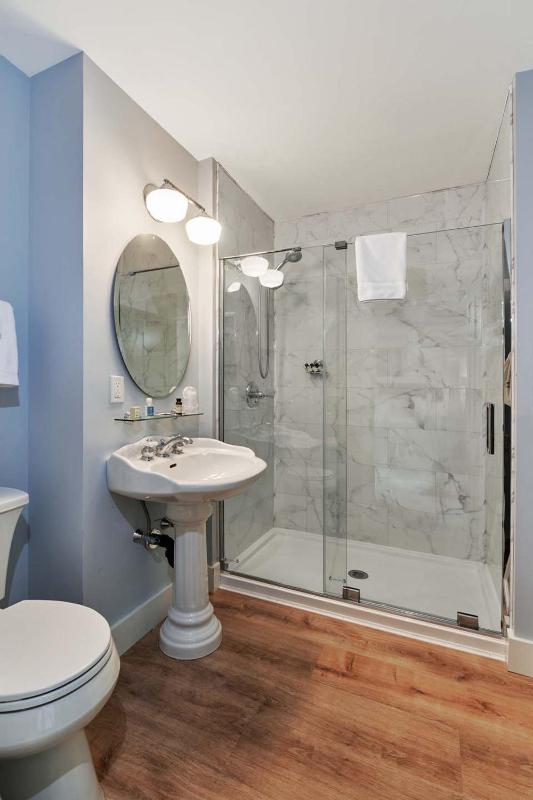 Business Double Room image 3