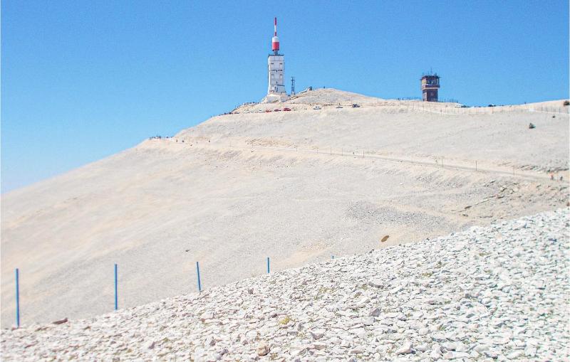 Two-Bedroom Apartment image 3