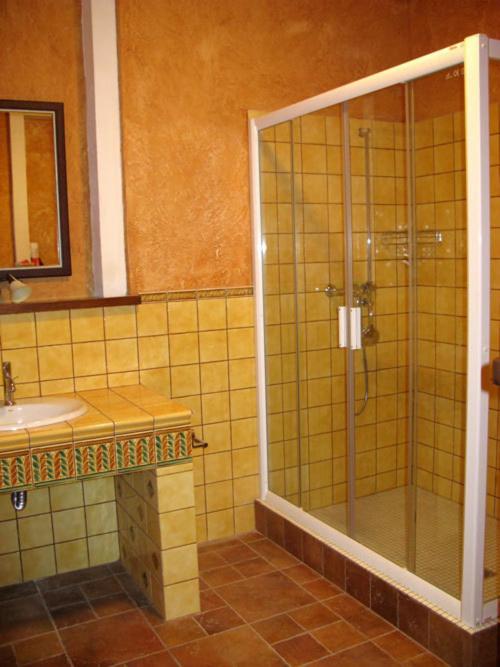 Two-Bedroom Apartment image 4
