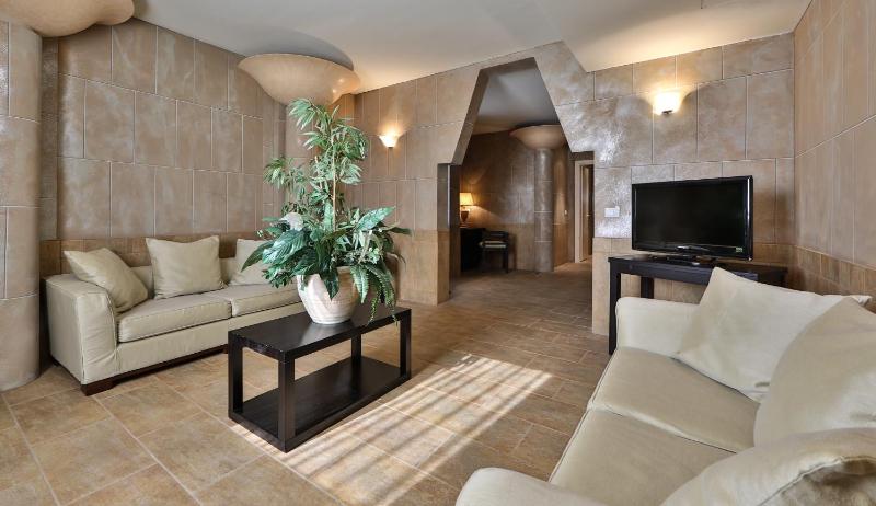 Suite image 2