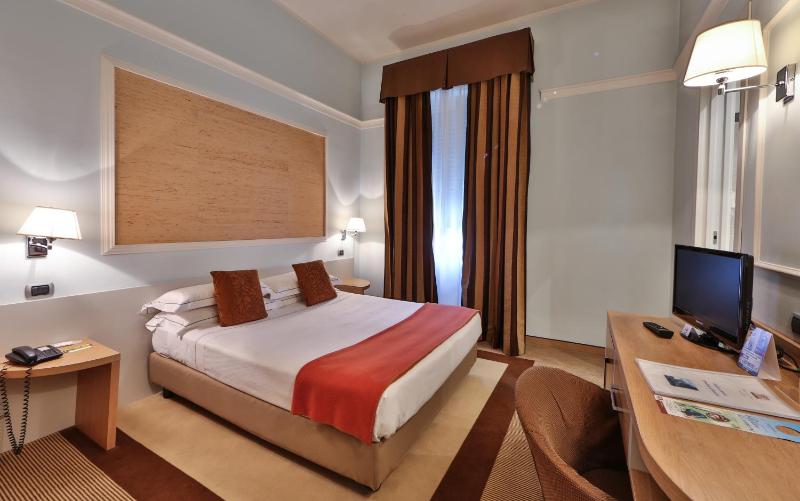 Classic Double or Twin Room image 1
