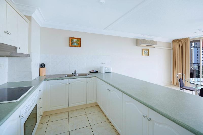 Condor Apartments by Gold Coast Premium - image 10