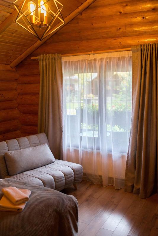 Chalet image 4