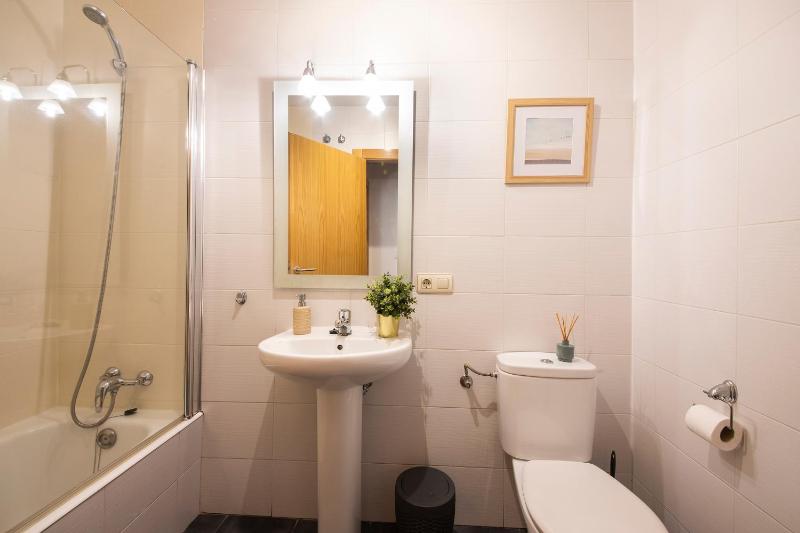 Legazpi Apartamento amplio moderno y céntrico - image 7