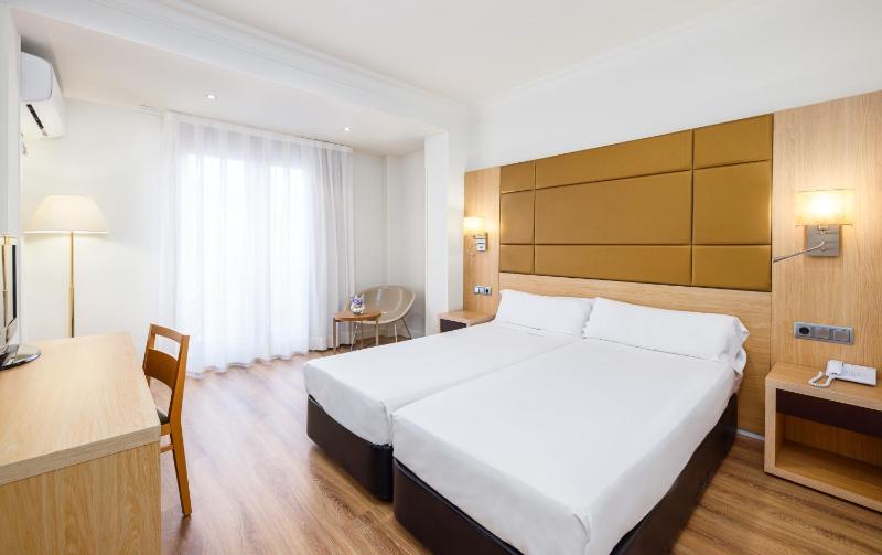 Double or Twin Room image 1