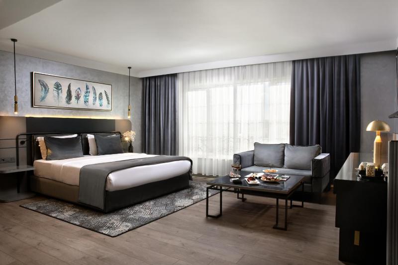 Suite image 3