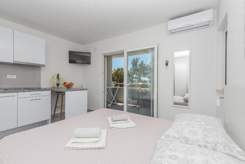 Apartments M&A - image 14