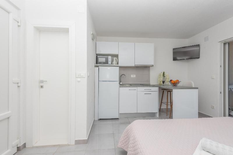 Apartments M&A - image 15