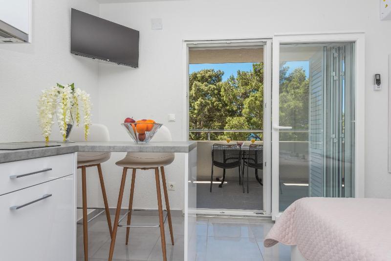 Apartments M&A - image 7