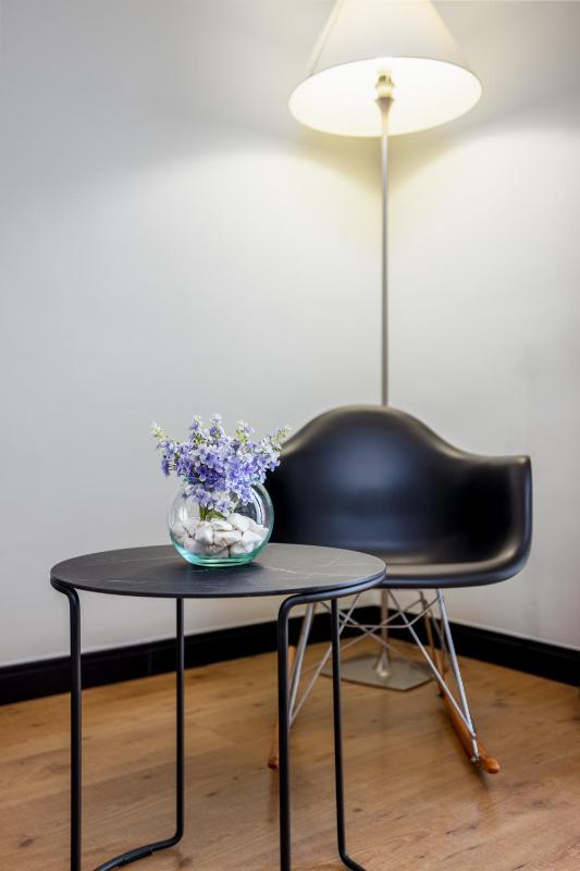 Interior Room image 3