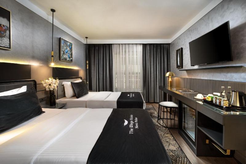 Double Room image 4