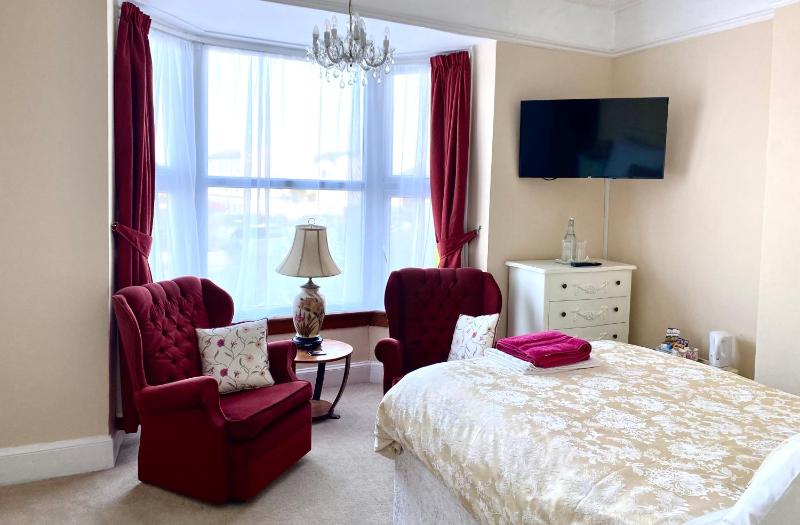 Superior Double Room image 1