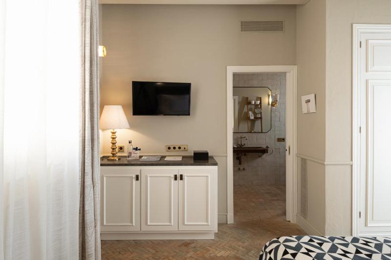 Superior Room image 4