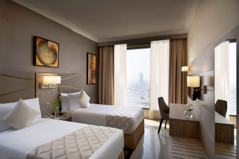 Grand Suite with City View with Free Shuttle Beach & Mall Transfer image 3