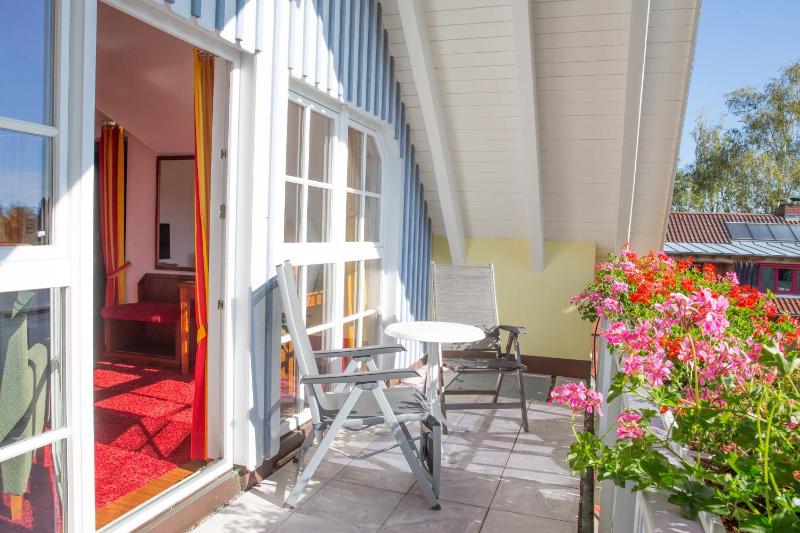 Junior Suite with Balcony image 2