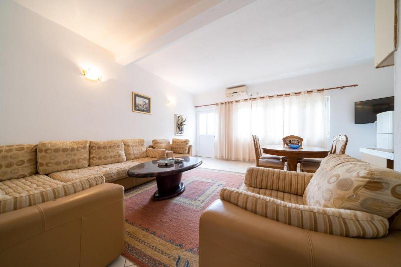 Comfort Two-Bedroom Apartment with Terrace image 1